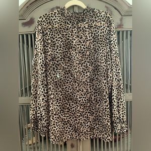 Long sleeve leopard print shirt